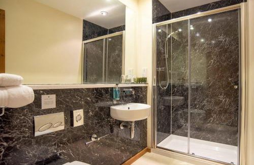 Huntspill Hotel | Crossways Inn and Bed and Breakfast