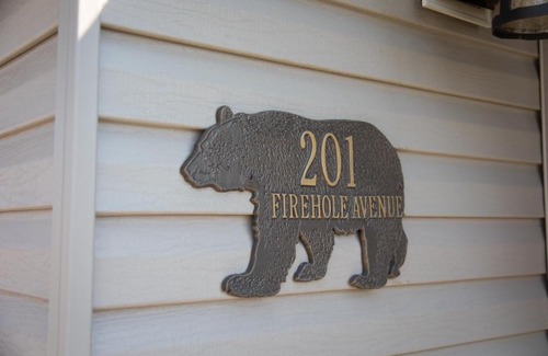 West Yellowstone Hotel | Crosswinds Inn