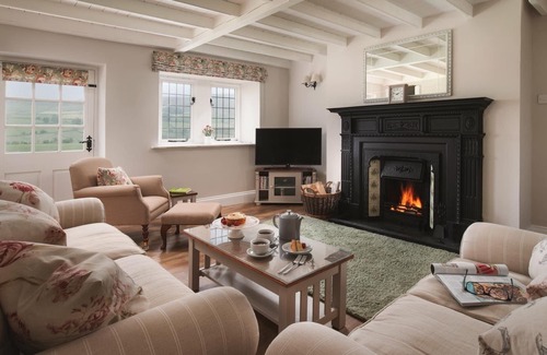 Reeth House | Crow Hall - Luxury Holiday Accommodation