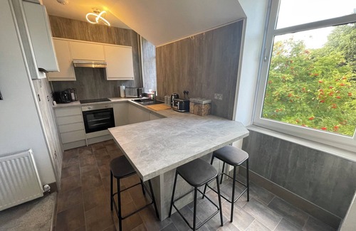 Inverness City Centre Apartment | Crown Àros Beag, Ultra Central, 2-bedroom, 2nd Floor Apartment