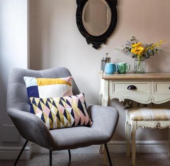 East Ilsley Hotel | Crown & Horns