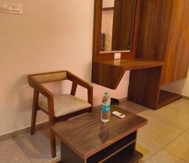 Morbi Hotel | Crown Hotel