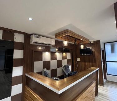 Morbi Hotel | Crown Hotel