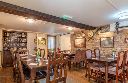 Sarre Hotel | Crown Inn
