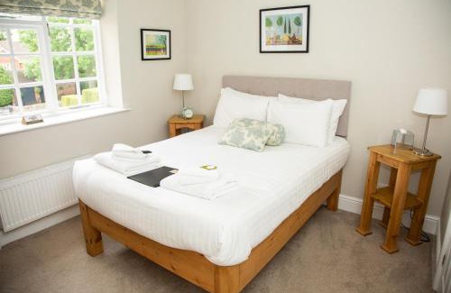 Denstone Hotel | Crown Inn