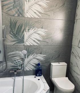 Pretoria House | Crown Palace Guesthouse