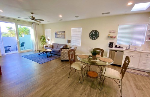 Crown Point House | Crown Point Beach Retreat - 2 Blocks To The Bay! w A/C