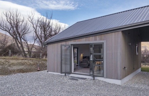 Arrowtown Cottage | CROWN STUDIO RURAL GETAWAY - ARROW JUNCTION HOLIDAY STUDIO in Arrowtown