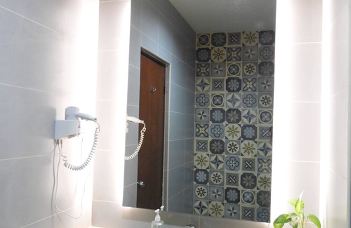 Lubuk Baja Hotel | Crown Vista Hotel