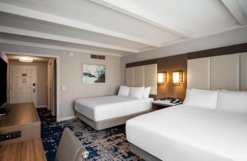 Newtonville Hotel | Crowne Plaza Albany - The Desmond Hotel
