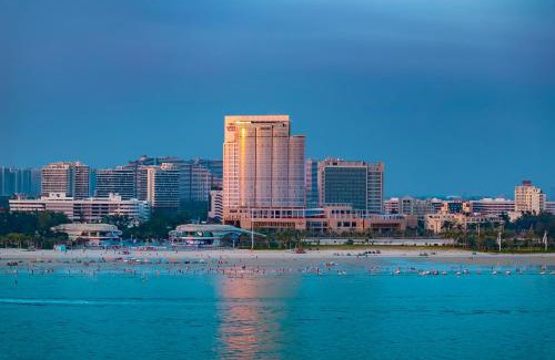 Yinhai Resort | Crowne Plaza Beihai Silver Beach by IHG