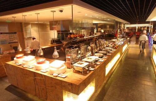 Beijing Central Business District Hotel | Crowne Plaza Beijing Chaoyang U-Town by IHG - within 30 minutes to Forbidden City by metro