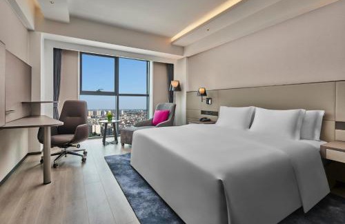 Beijing Hotel | Crowne Plaza Beijing International Airport by IHG