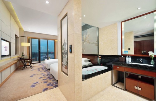 Chengdu Hotel | Crowne Plaza Chengdu West by IHG