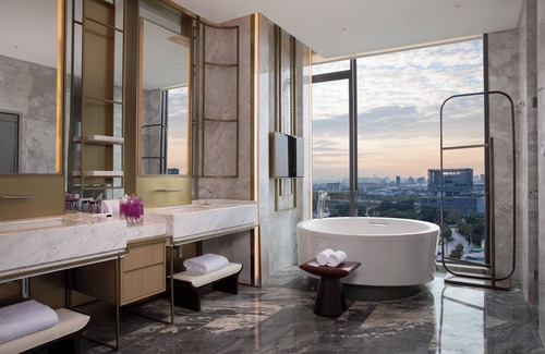Nanhai Hotel | Crowne Plaza Foshan Nanhai by IHG