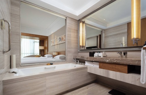Gulou Hotel | Crowne Plaza Fuzhou Riverside by IHG