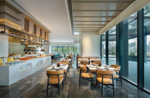 Kunshan Hotel | Crowne Plaza Kunshan East by IHG