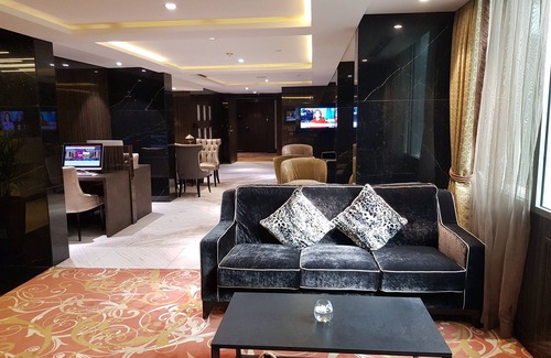Farwaniya Hotel | Crowne Plaza Kuwait Al Thuraya City by IHG