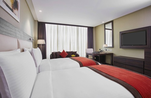 Farwaniya Hotel | Crowne Plaza Kuwait Al Thuraya City by IHG