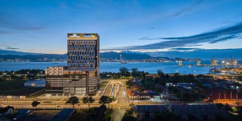 Butterworth Hotel | Crowne Plaza Penang Straits City by IHG