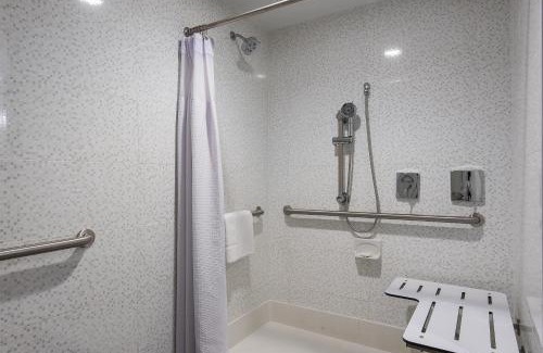 Plainsboro Hotel | Crowne Plaza Princeton - Conference Center by IHG