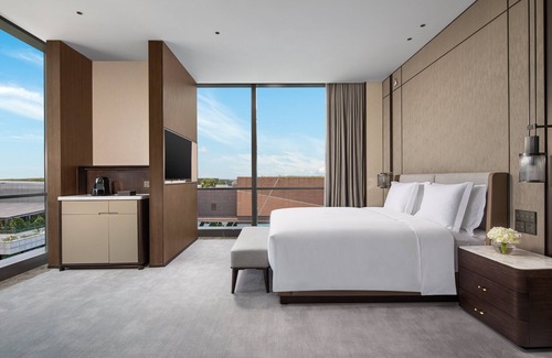Minhang Hotel | Crowne Plaza Shanghai Hongqiao by IHG