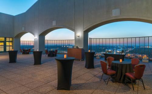 Springfield Hotel | Crowne Plaza Springfield Convention Center by IHG