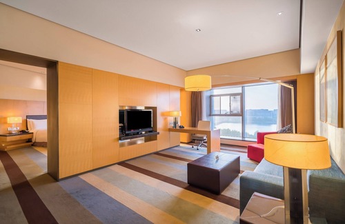 Dongli Hotel | Crowne Plaza Tianjin Binhai by IHG
