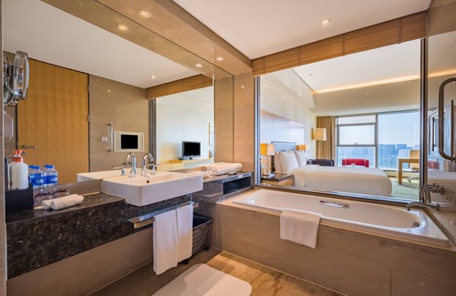 Dongli Hotel | Crowne Plaza Tianjin Binhai by IHG
