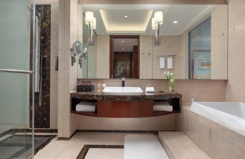 Tanggu Hotel | Crowne Plaza Tianjin Binhai Center by IHG
