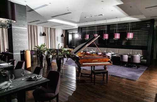Ufa Hotel | Crowne Plaza Ufa - Congress Hotel, an IHG Hotel