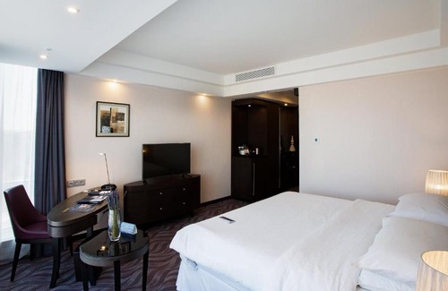 Ufa Hotel | Crowne Plaza Ufa - Congress Hotel, an IHG Hotel