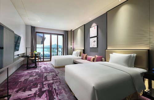 Bin Hu District Hotel | Crowne Plaza Wuxi Lake View by IHG