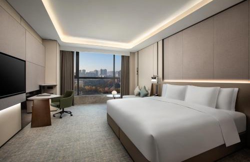 Zhongyuan District Hotel | Crowne Plaza Zhengzhou High Tech Zone by IHG