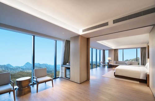 Tangshan Hotel | Crowne Plaza Zunhua Hot Spring Town by IHG