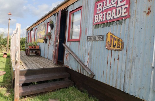 Gloucester Cottage | CROWS CABIN, pet friendly, character holiday cottage in Gloucester