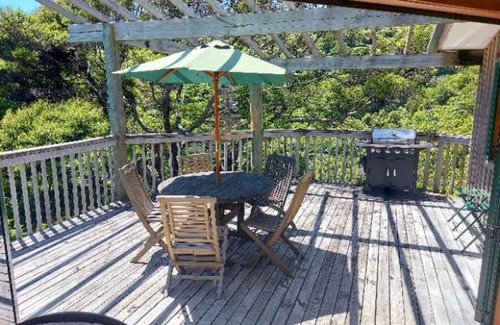 Tata Beach House | Crows Nest - Tata Beach Holiday Home