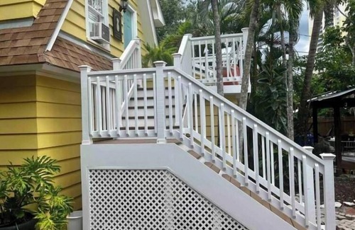 Fort Myers River District Apartment | Crow’s Nest