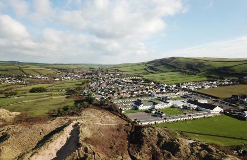 Croyde Hotel | Croyde Bay Hotel or Self Catering