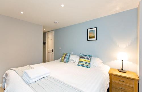 Hurdlow House | Cruck'd Barn