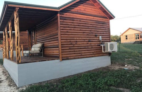 Hamilton Cabin | Cruise Crooked Creek 3