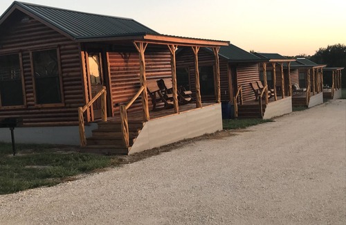 Hamilton Cabin | Cruise Crooked Creek 3
