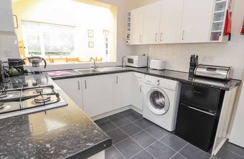 Frodsham Cottage | CRUMMOCK, pet friendly, character holiday cottage in Frodsham
