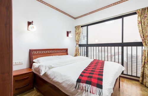 Yuzhong Apartment | Crush on the River View Apartment