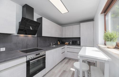 Bittenfeld Apartment | Cruwzo - Fantastic Apartment with Balcony and Parking