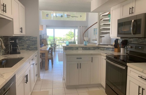Estate Salt River Condo | Cruzan Oasis - Oceanfront 'Family Tides', Renovated & Updated
