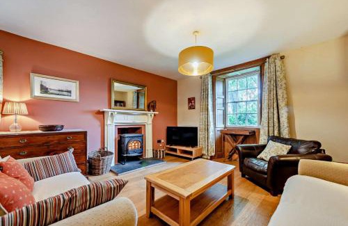 Dre-fach Felindre House | Cryngae