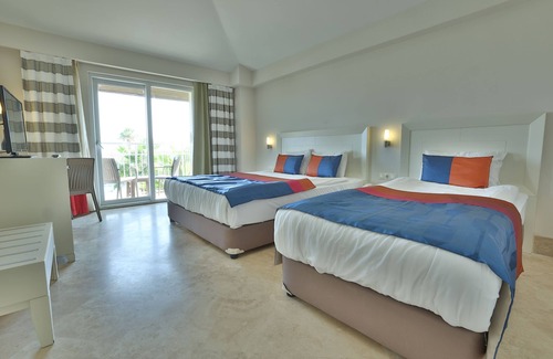 Bogazkent Hotel | Crystal Boutique Beach Resort - Adults Only