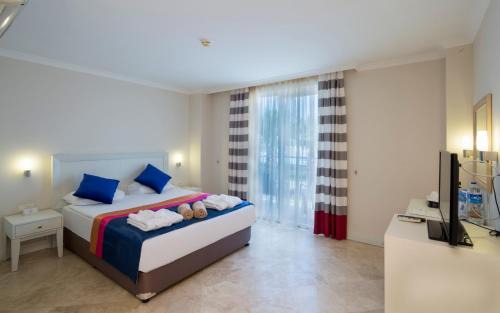 Bogazkent Hotel | Crystal Boutique Beach & Resort - Adult Only
