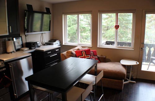 Enumclaw Condo | Crystal Chalets Condominiums at Crystal Mountain Ski Resort